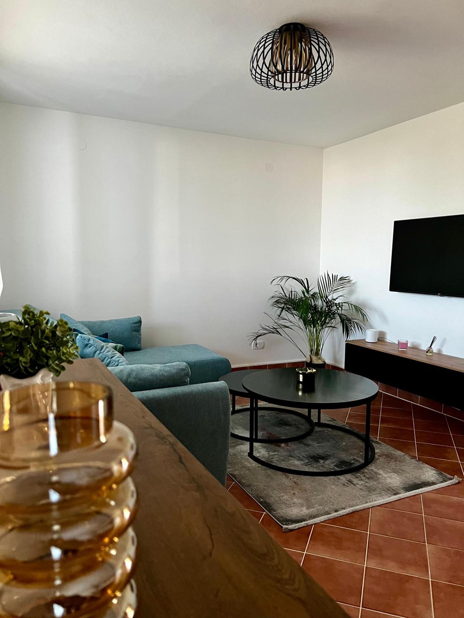 Eden Apartment Пула Екстериор снимка