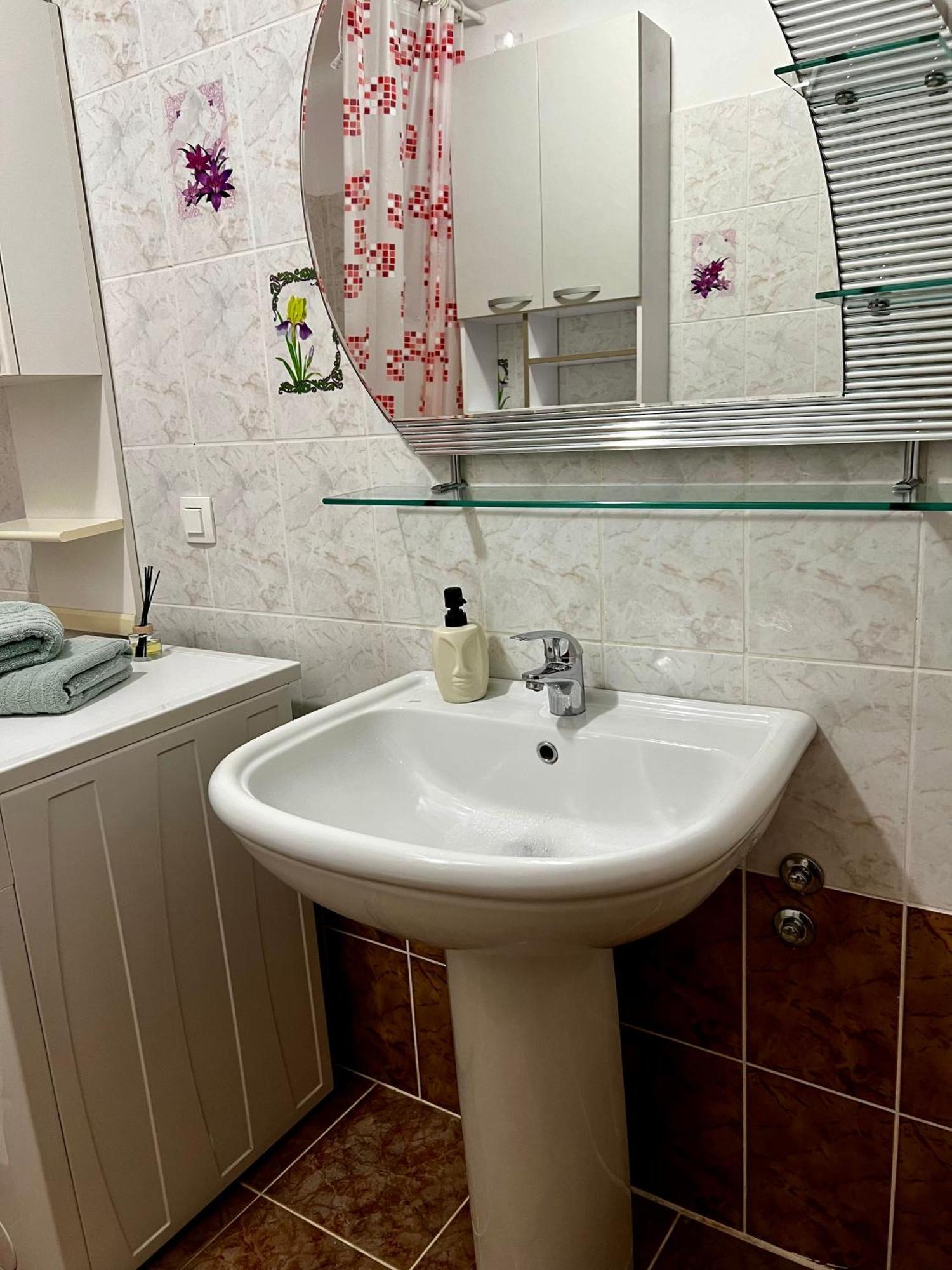 Eden Apartment Пула Екстериор снимка